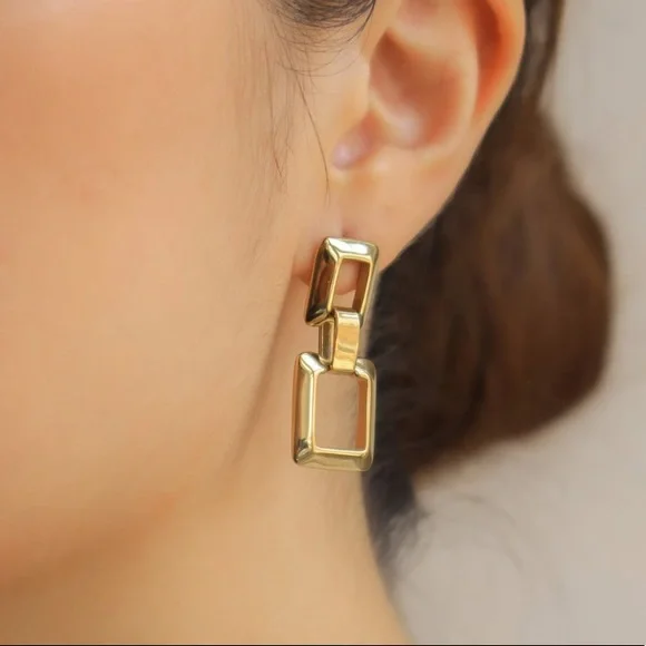 Waterproof Dangle Chain earrings - Picture 4 of 6